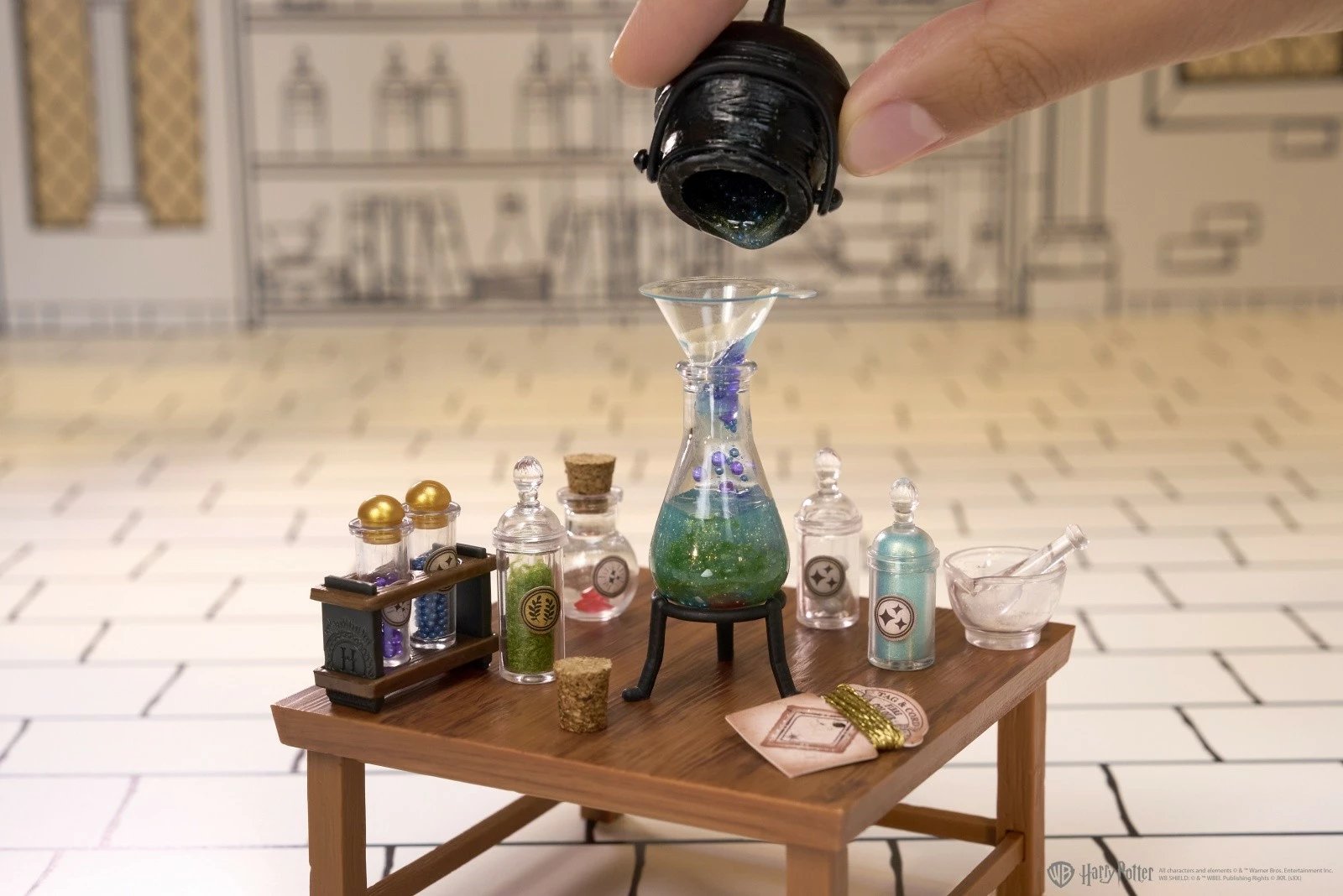 Set miniaturë Harry Potter MGA Miniverse Make It Mini, 100+ pjesë, plastikë