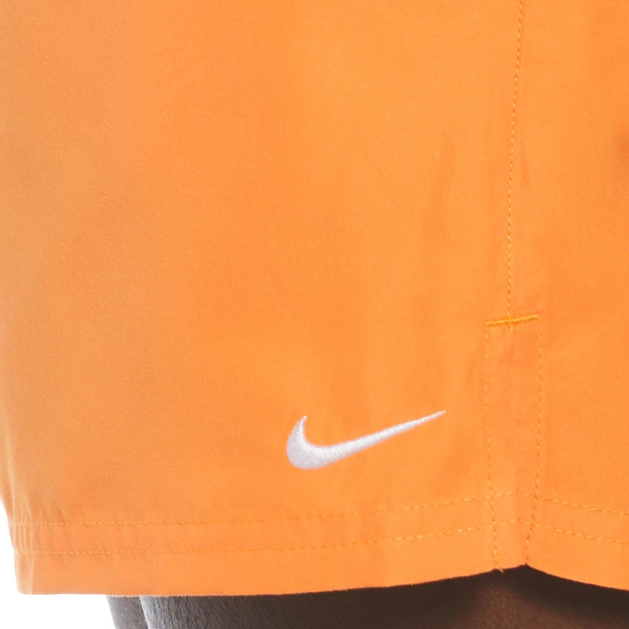 Shorce noti për meshkuj Nike, portokalli