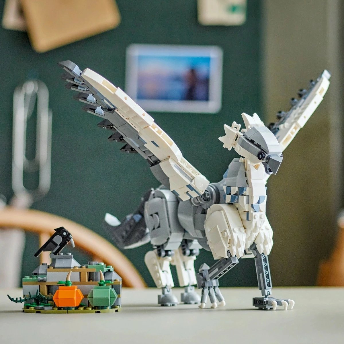 Set LEGO Harry Potter Hardodziob 76427, 723 pjesë, plastikë, për fëmijë dhe adhurues, gri