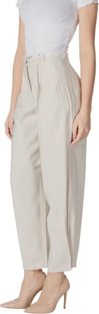 Pantallona Vila Clothes për femra, të bardha