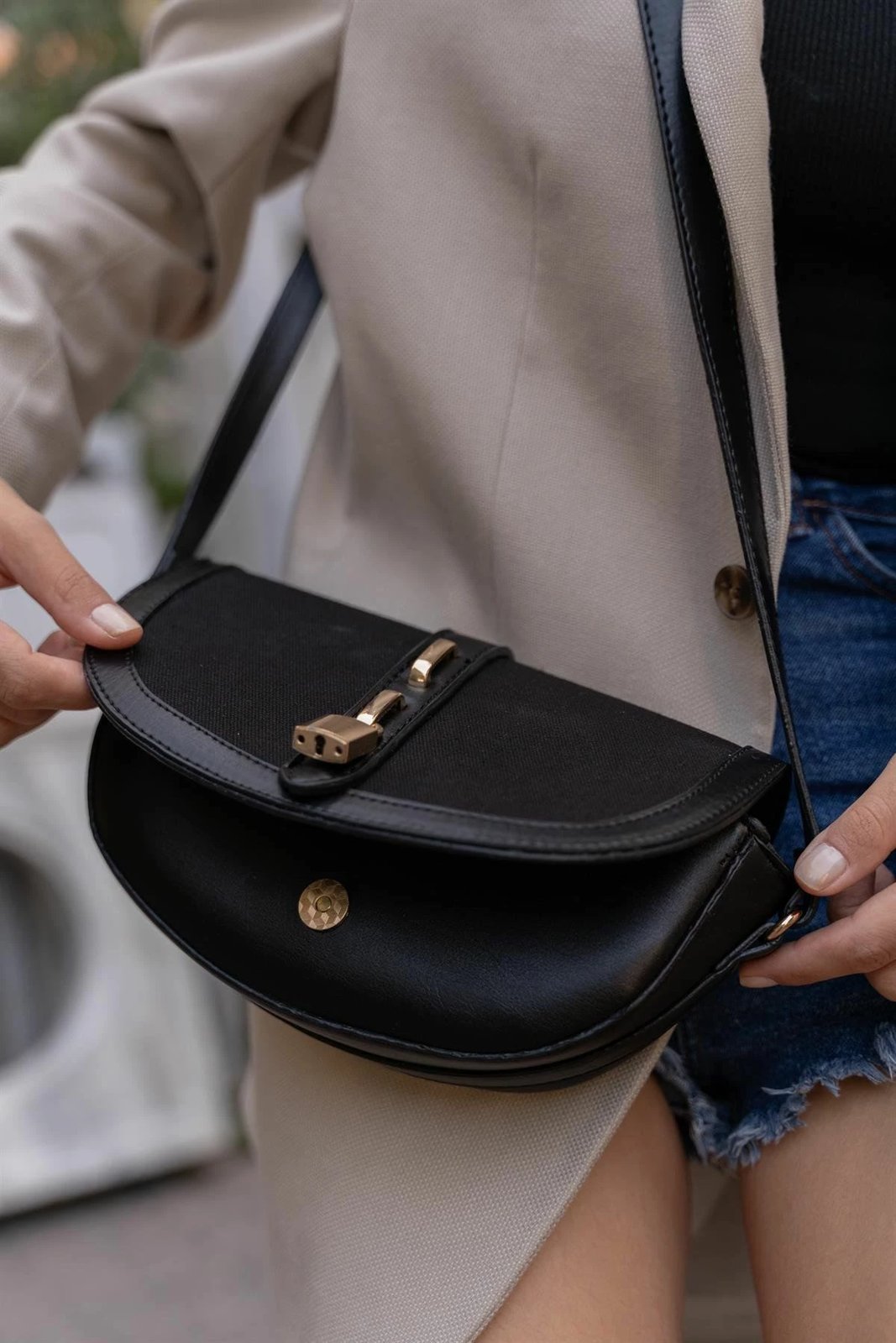 Çantë shpatull për femra, ngjyrë e zezë, Zoozie Bags, MK1020023SV10-020