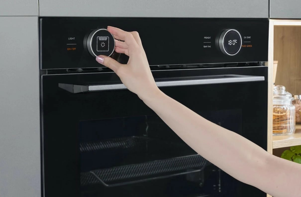 Furrë Amica ED6769BA+ S-TYPE, 72L, katalizë/avull, AirFry, e zezë