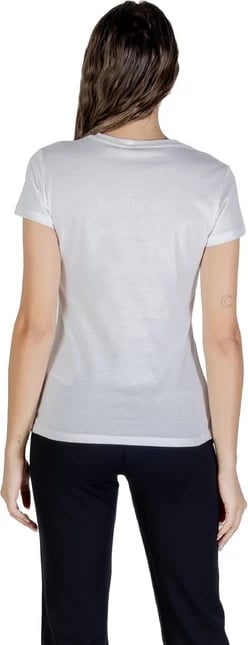 Maicë Liu Jo femra e bardhë