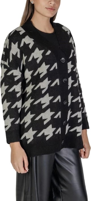 Xhemper femra Vero Moda, i zi