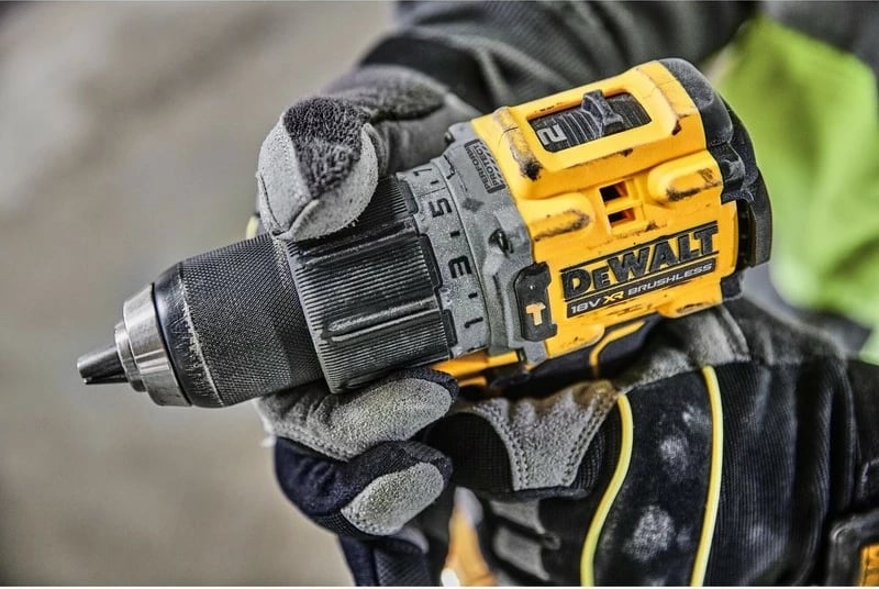 Aku-shurubdrill DeWALT 18V, brushless, 1.3cm, verdhë/zezë Aku-shurubdrill DeWALT 18V, brushless, 1.3cm, verdhë/zezë