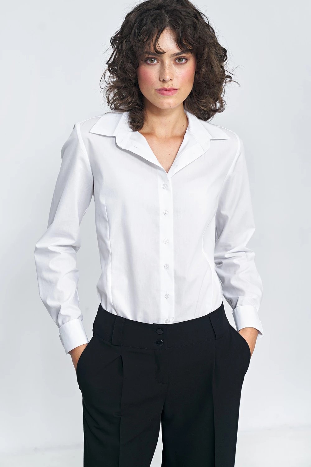 Këmishë për femra Nife model 184611, e bardhë