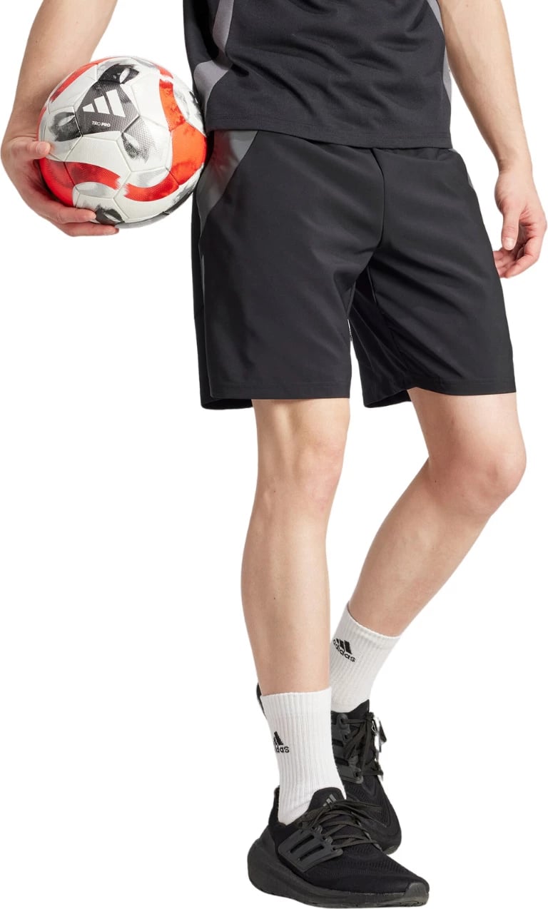 Shorce për meshkuj adidas, të zeza