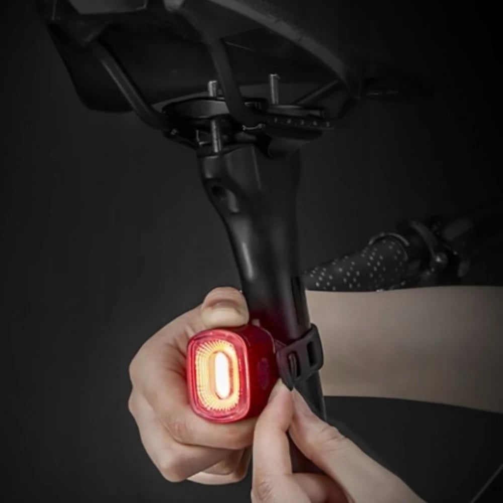 Dritë e pasme biçiklete Rockbros Q2S me LED, Smart Stop System, USB-C, e zezë