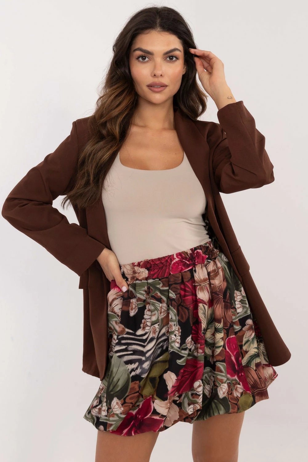 Fund i shkurtë Italy Moda, i zi
