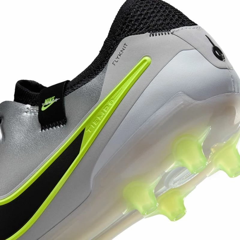 Atlete futbolli Nike për meshkuj, hiri