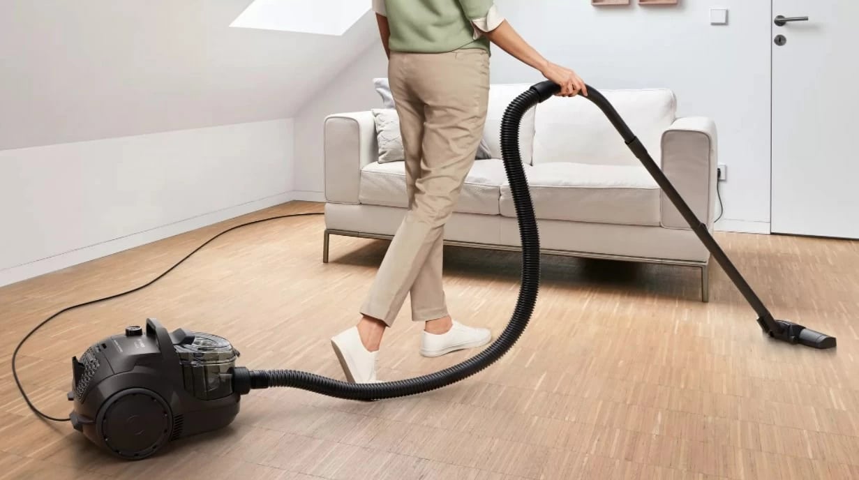 Fshesë me korrent Bosch BGC21X300, 550W, e zezë 