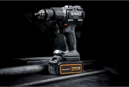 Makine shpuese/vidëzuese DeWalt MCLAREN DCD85MP2T, 18V, 5Ah, me 2 bateri, e verdhë/zezë, me valixhe