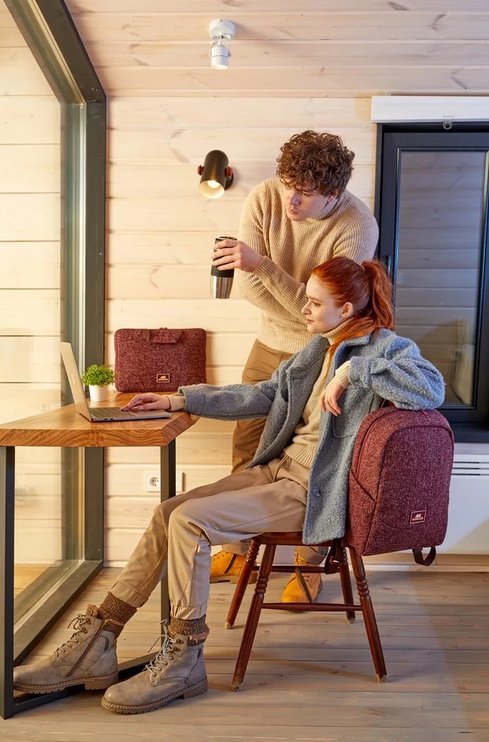 Mbështjellës laptopi RivaCase Anvik 13.3", me dorezë, i papërshkueshëm nga uji, i kuq