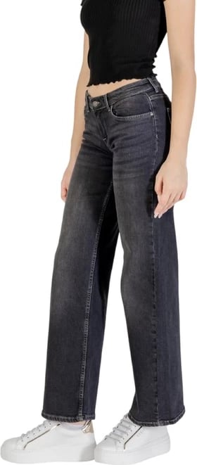 Xhinse Only femra, të zeza