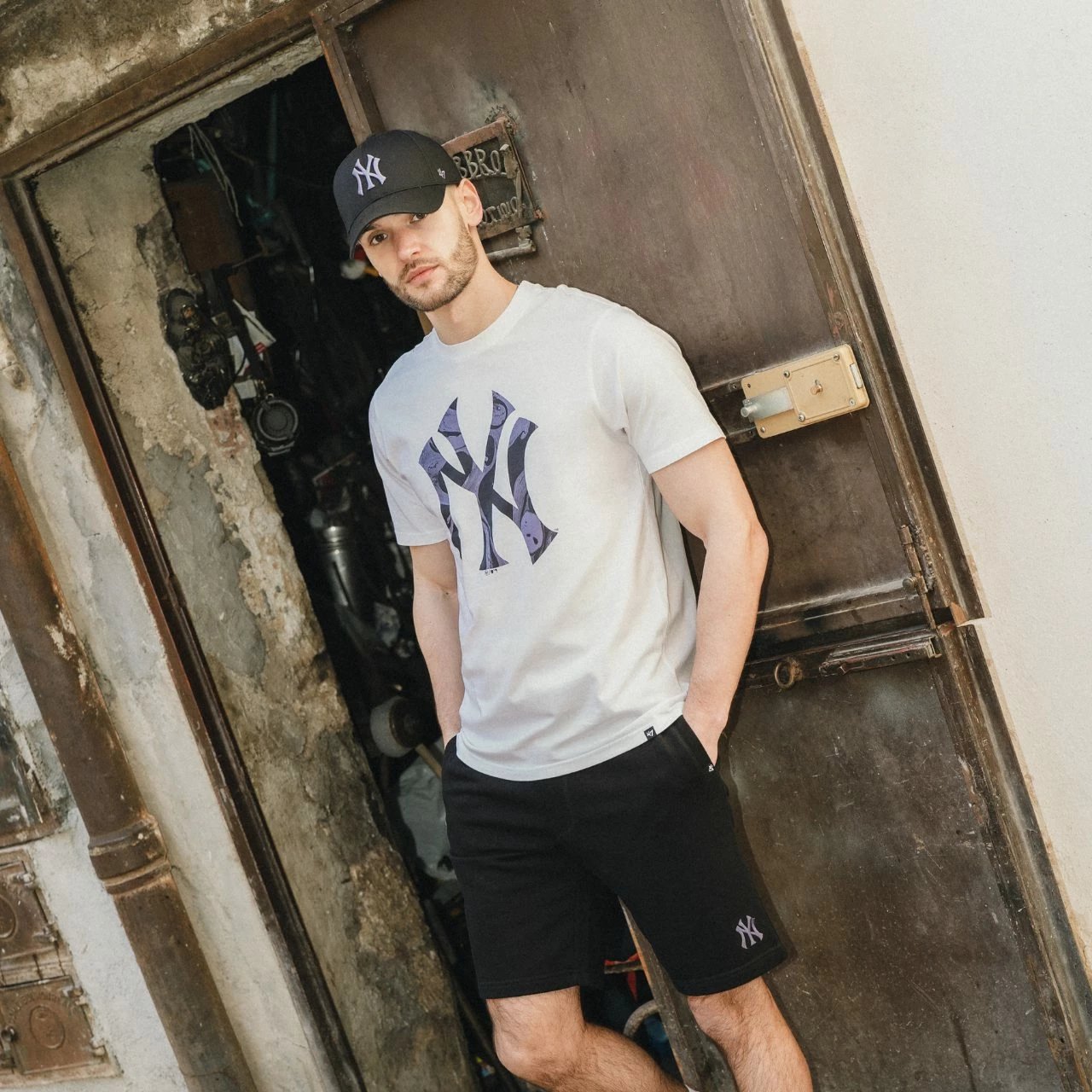 Kapelë snapback New York Yankees 47 Brand, e zezë
