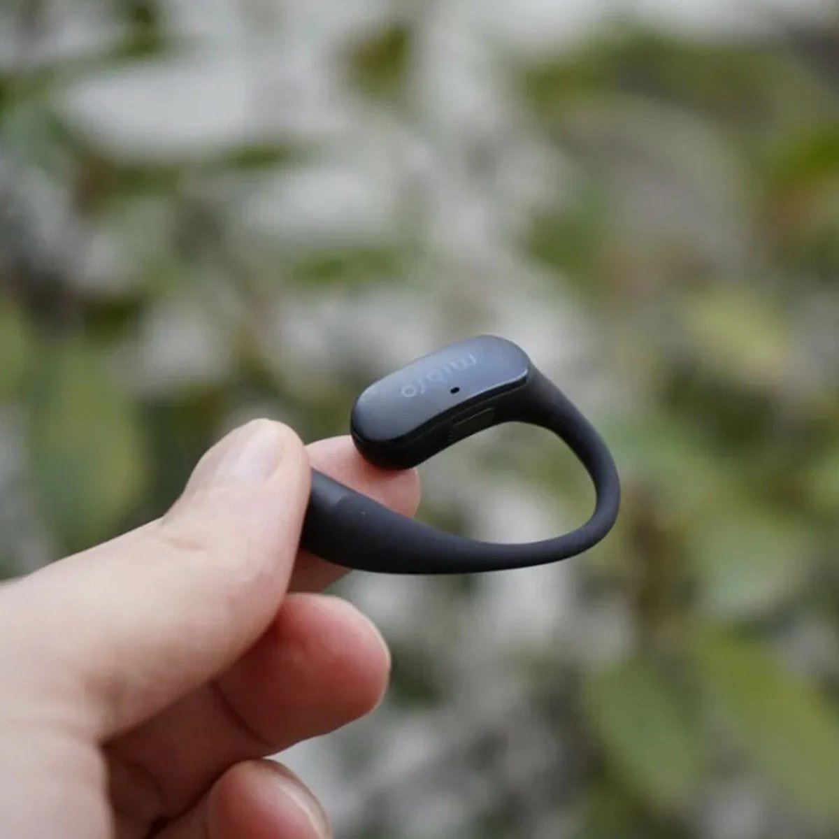 Kufje open-ear Mibro OpenEar Pro Bluetooth 5.4, mikrofon, IPX4, 7h + kuti karikimi 500 mAh, Blu