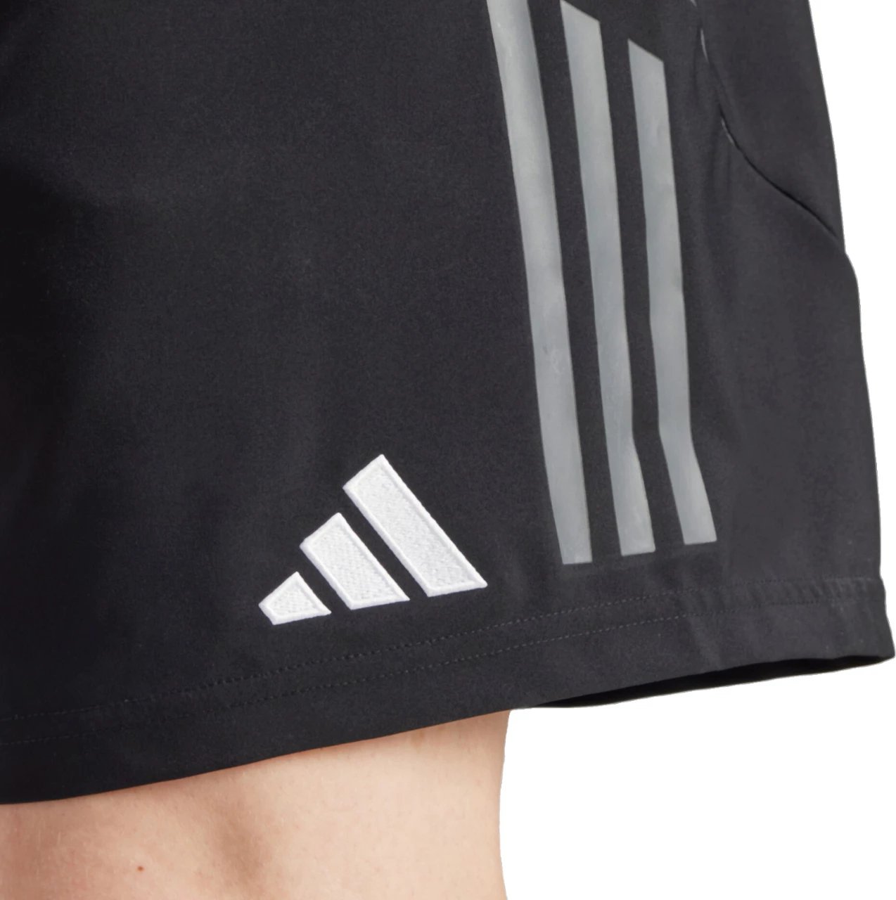 Shorce për meshkuj adidas, të zeza