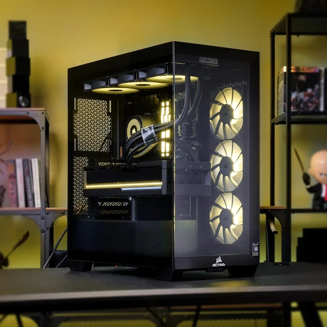 Kompjuter Gaming, AMD Ryzen 7, 64GB RAM, 2TB SSD, NVIDIA GeForce RTX 5090