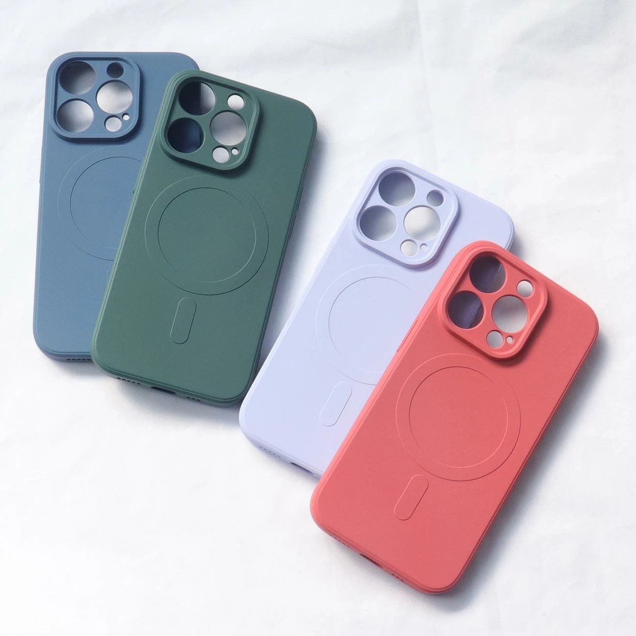 Mbështjellës silikoni Hurtel për iPhone 15, MagSafe, Rozë