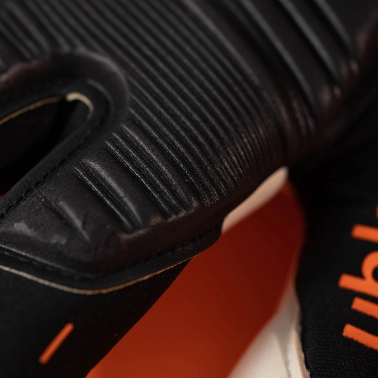 Doreza portieri Uhlsport unisex, të zeza