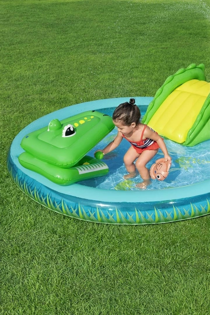 Qendër loje uji e fryrë për fëmijë Bestway Crocodile Cove, 2.24m x 1.81m x 72cm, shumëngjyrëshe Qendër loje uji e fryrë për fëmijë Bestway Crocodile Cove, 2.24m x 1.81m x 72cm, shumëngjyrëshe