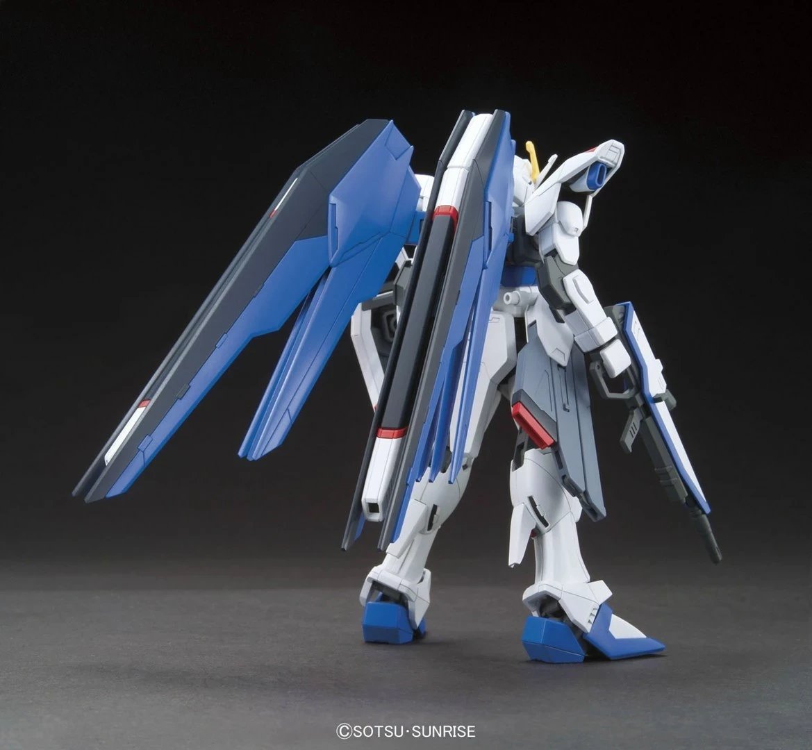 Figurë koleksionuese Bandai HGCE 1/144 ZGMF-X10A Freedom Gundam