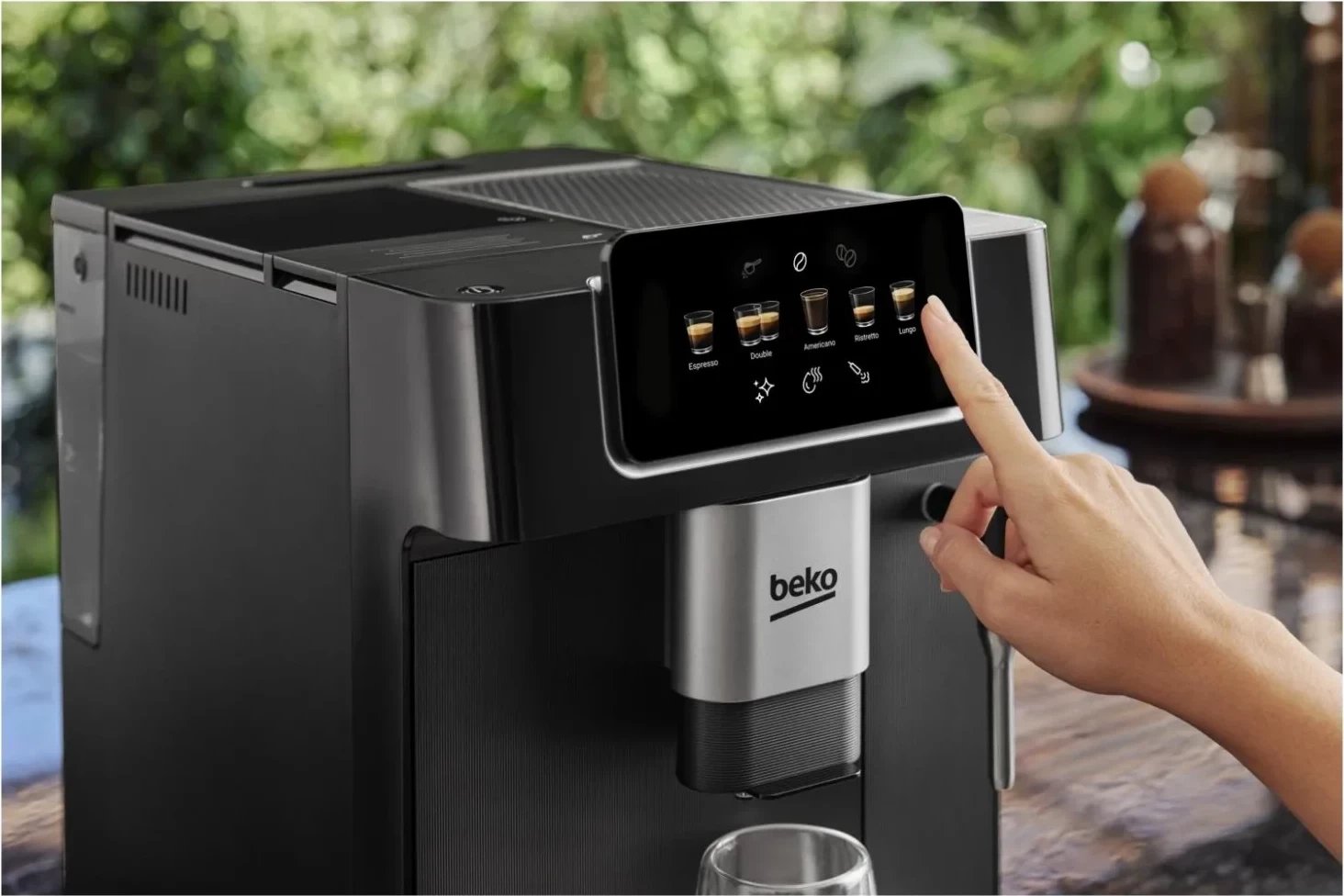 Aparat kafeje Beko CaffeExperto CEG7302B, automatik, zi