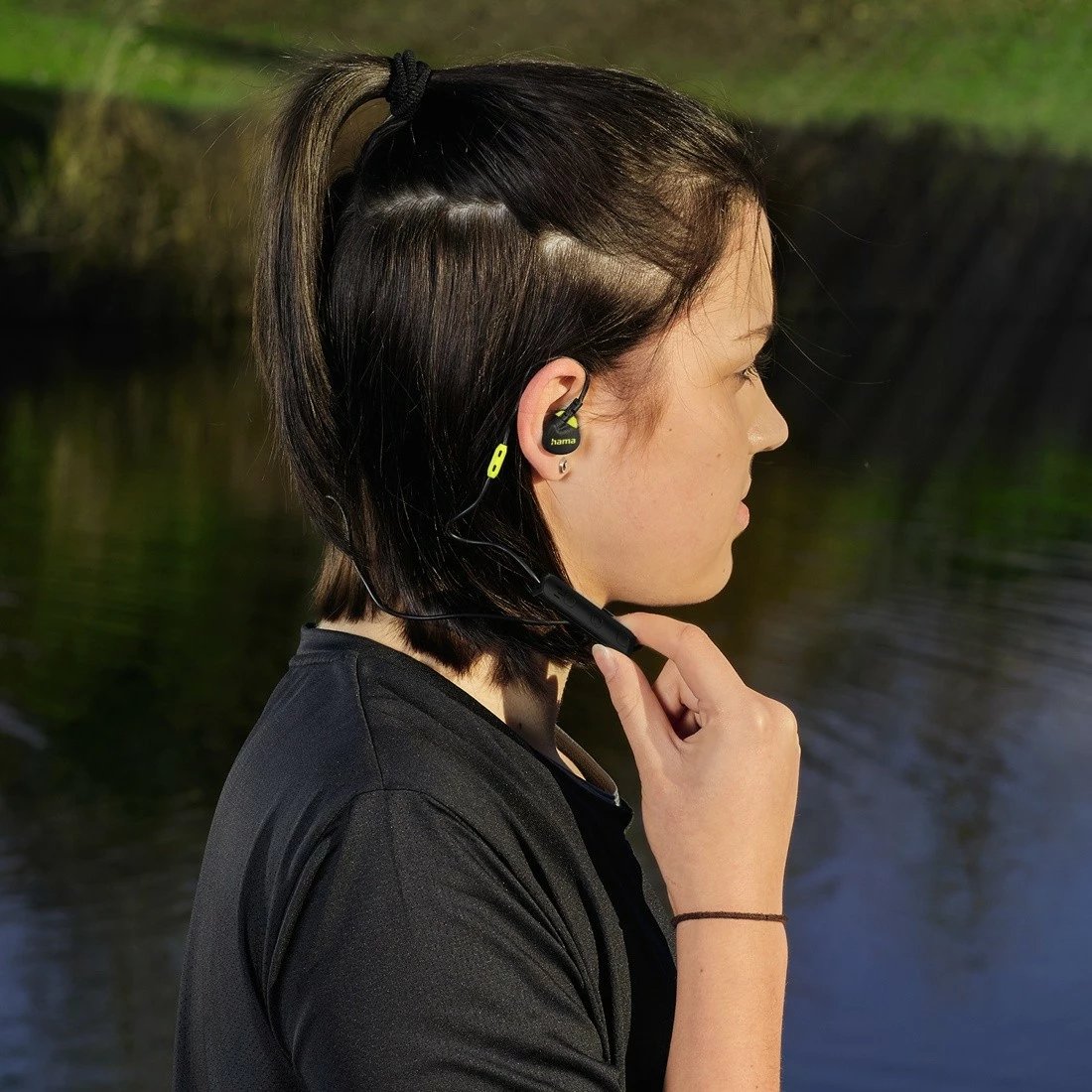 Kufje wireless Hama Freedom Athletics II me mikrofon, Bluetooth 5.3, të zeza/verdha