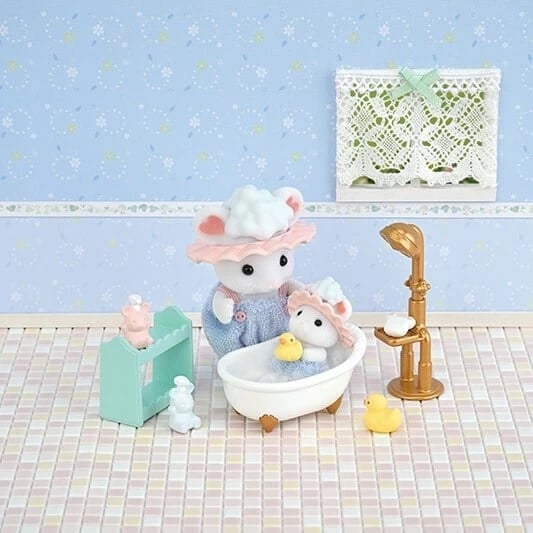 Set lodrash Sylvanian Families EPOCH 5805 me kukulla dhe aksesorë, multi