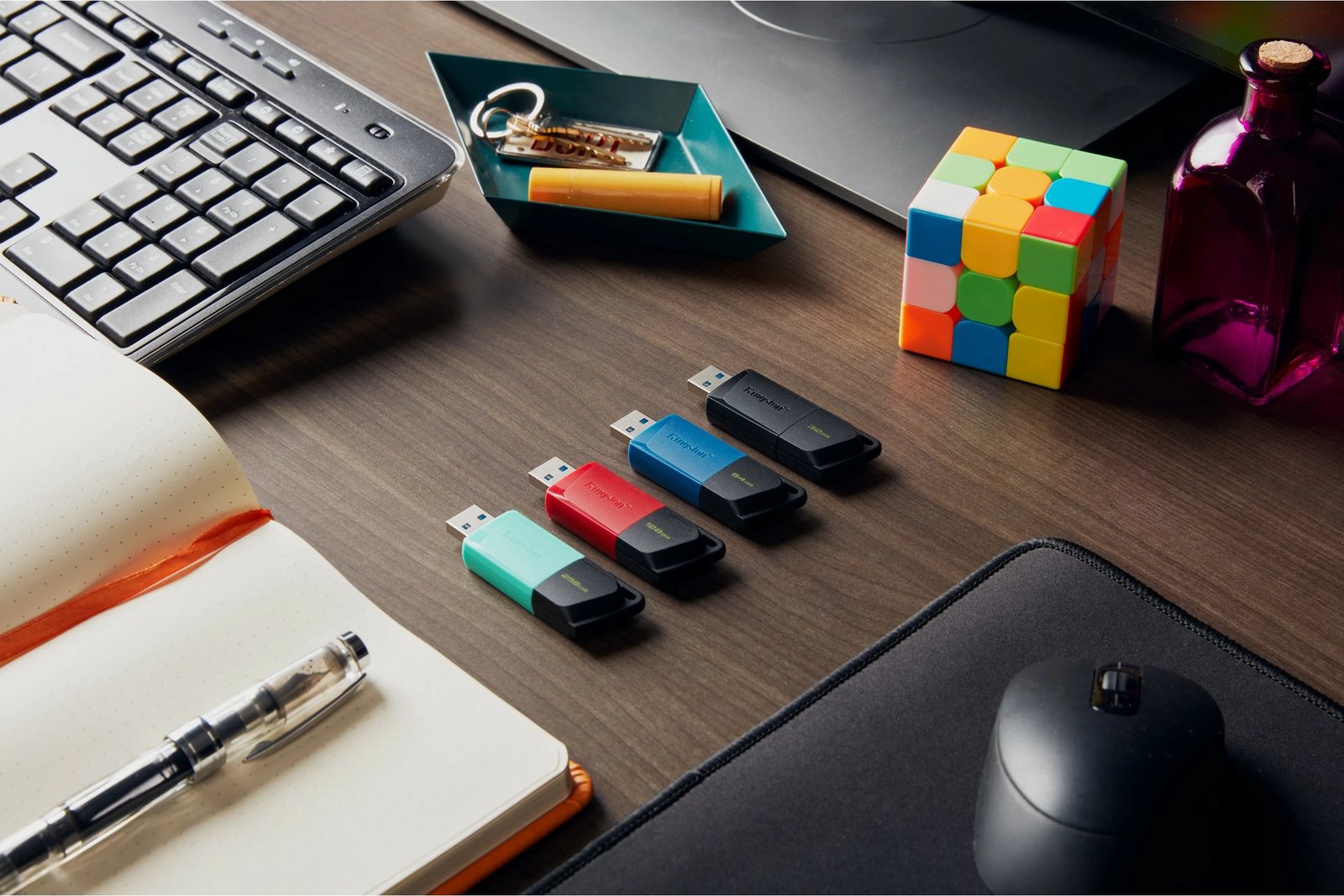 USB Kingston DataTraveler Exodia M, 128GB, USB3.2, zi + kuqe