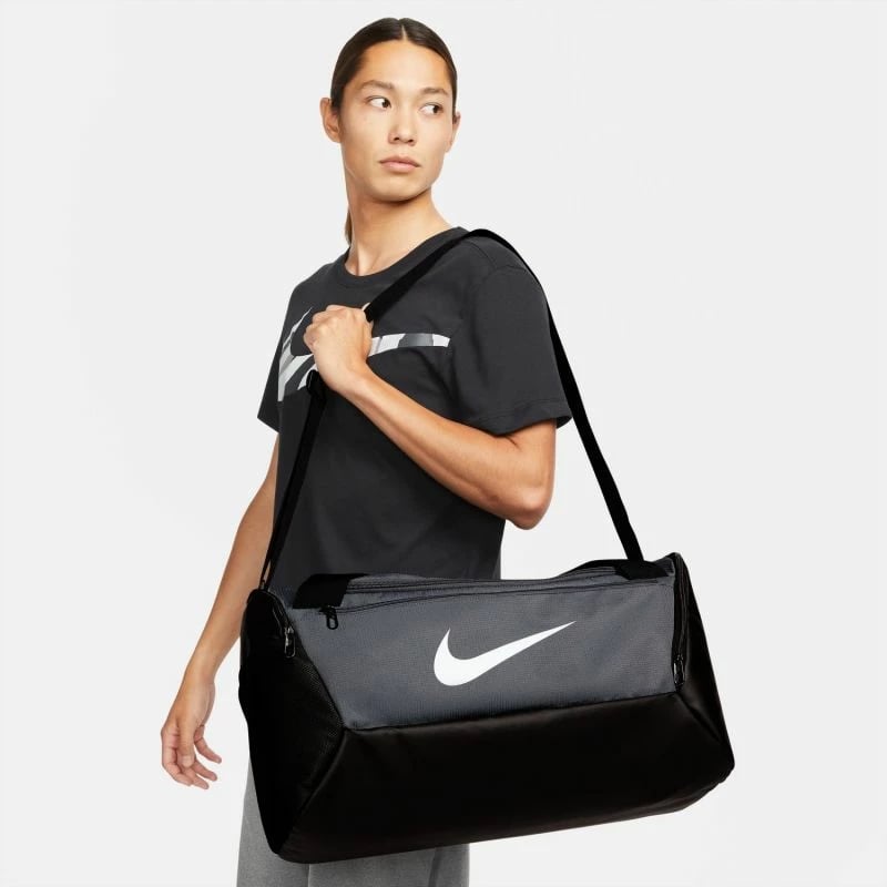 Çantë Nike, e zezë dhe gri