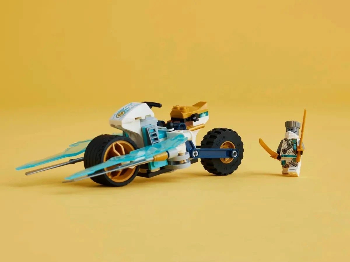 Set LEGO NINJAGO Zane's Ice Motorcycle 71816, 84 pjesë, me minifigurë