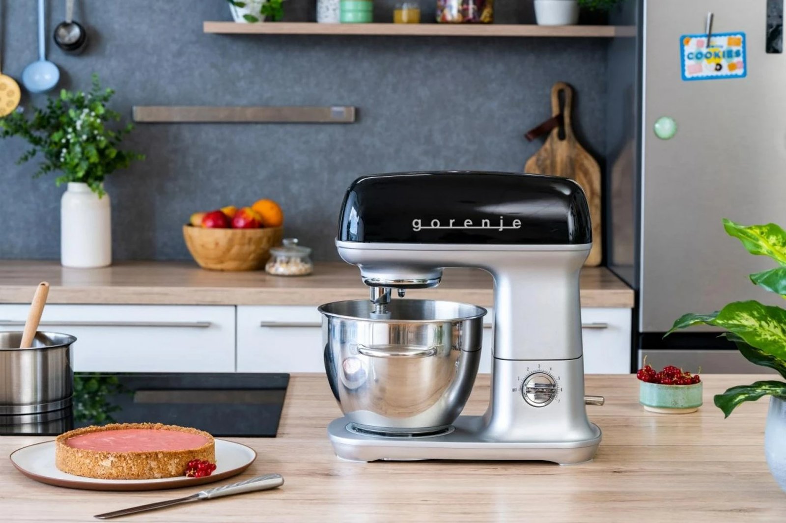 Përpunues ushqimi Gorenje MMC1000RLBK, 4.5 L, 1000 W, Metal, Zi