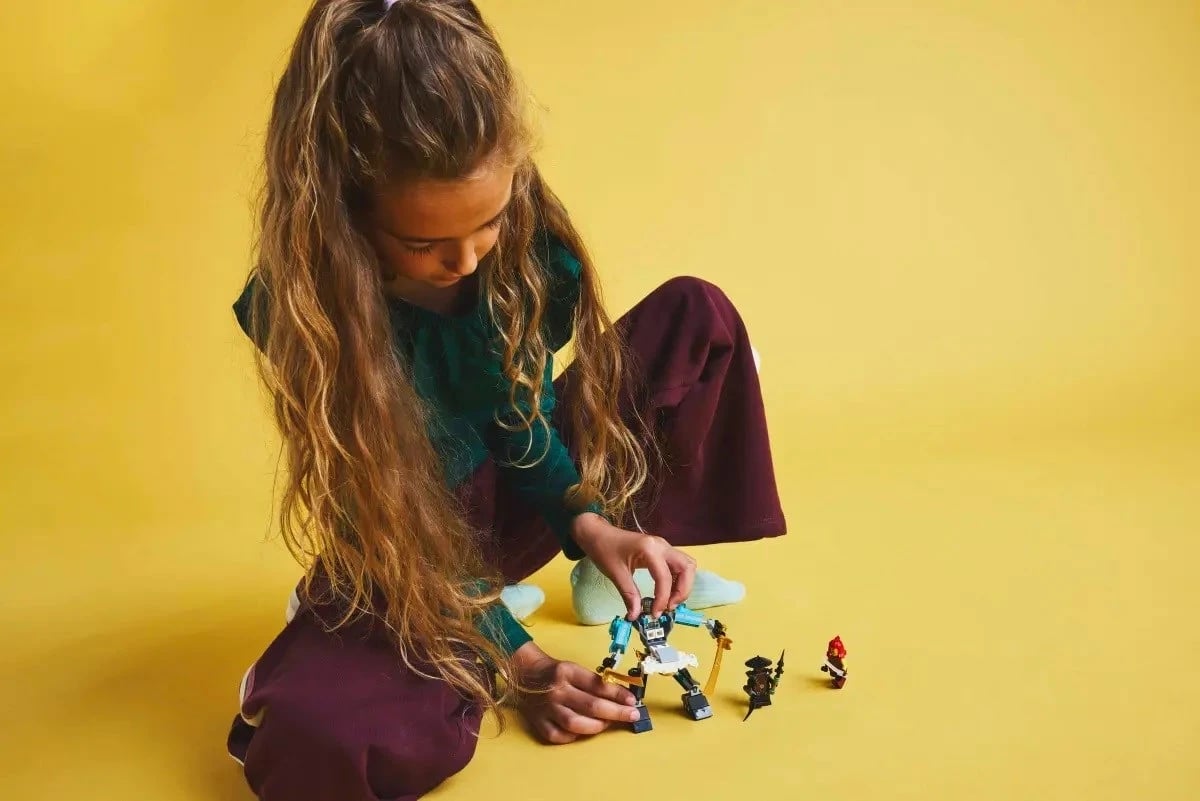 Set LEGO NINJAGO Zane's Battle Suit Mech 71827, 92 pjesë, me 2 minifigura