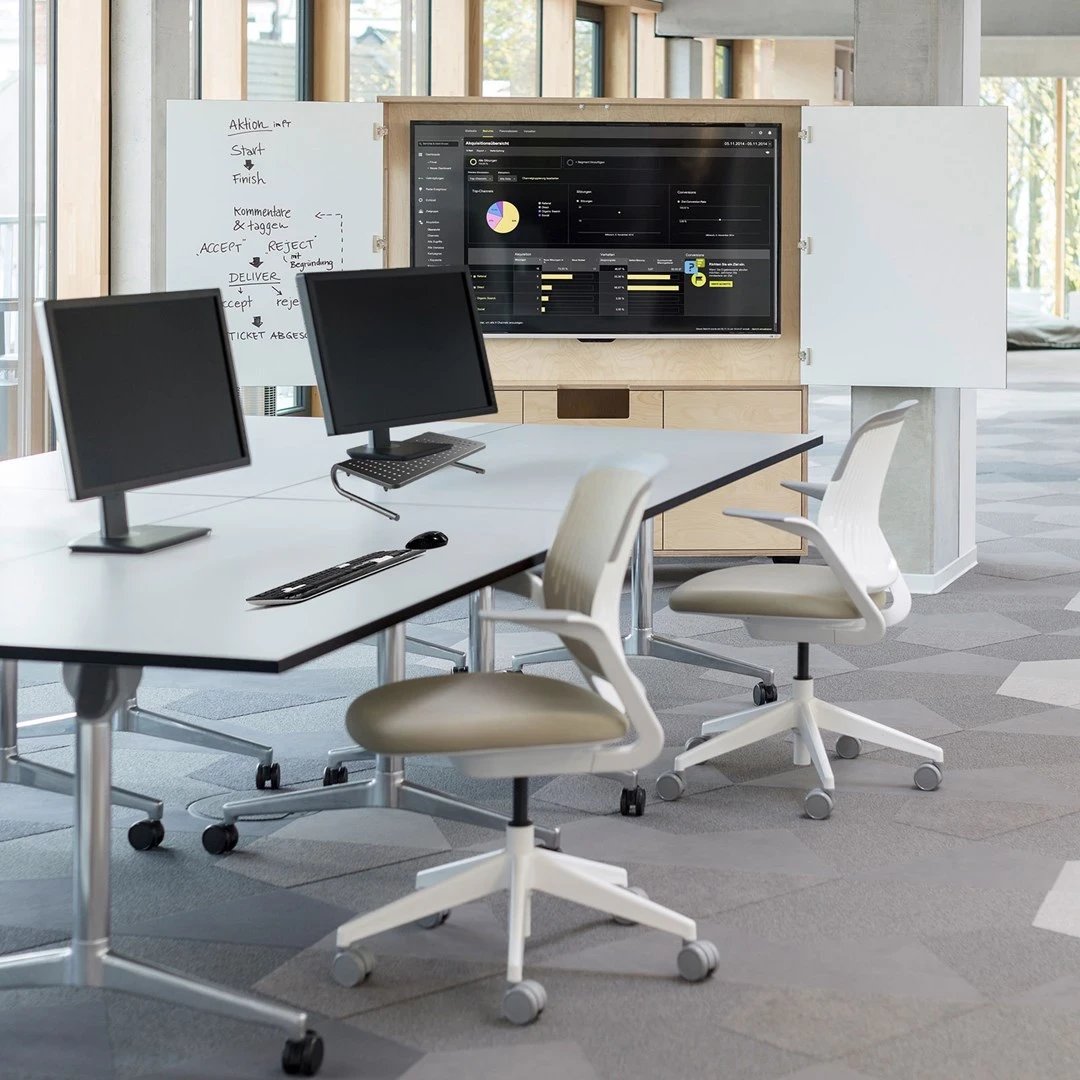 Stendë monitori/laptopi Maclean MC-948, e zezë