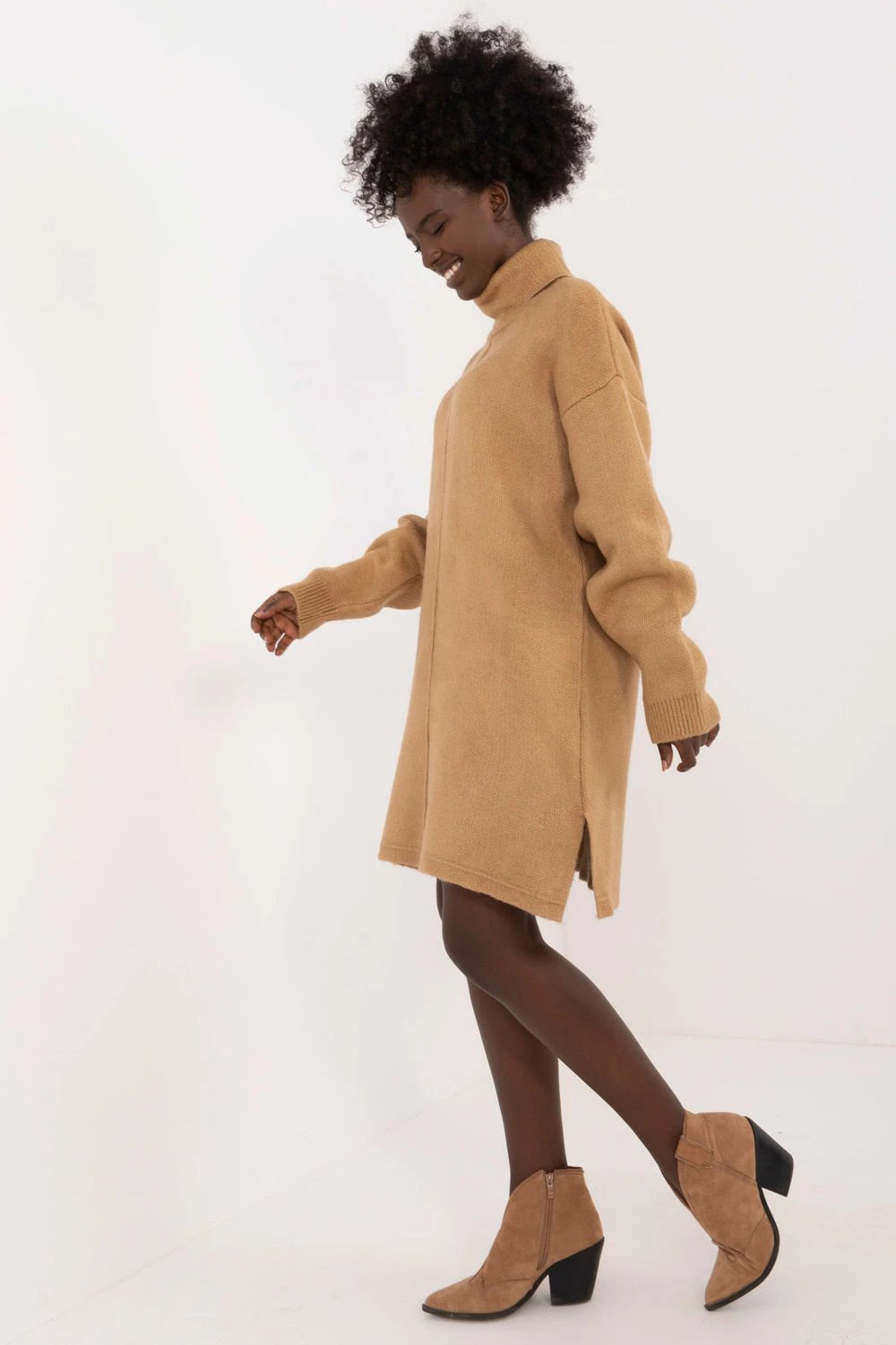 Fustan Badu 199608, kafe