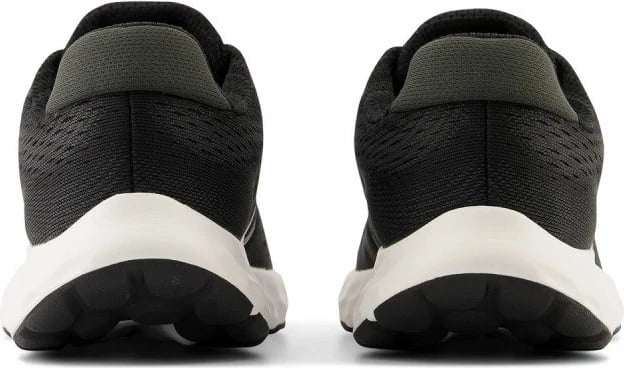 Atlete për femra New Balance, të zeza