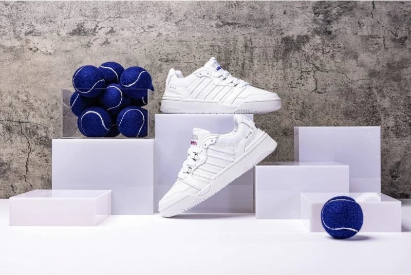 Atlete femra K-Swiss, të bardha