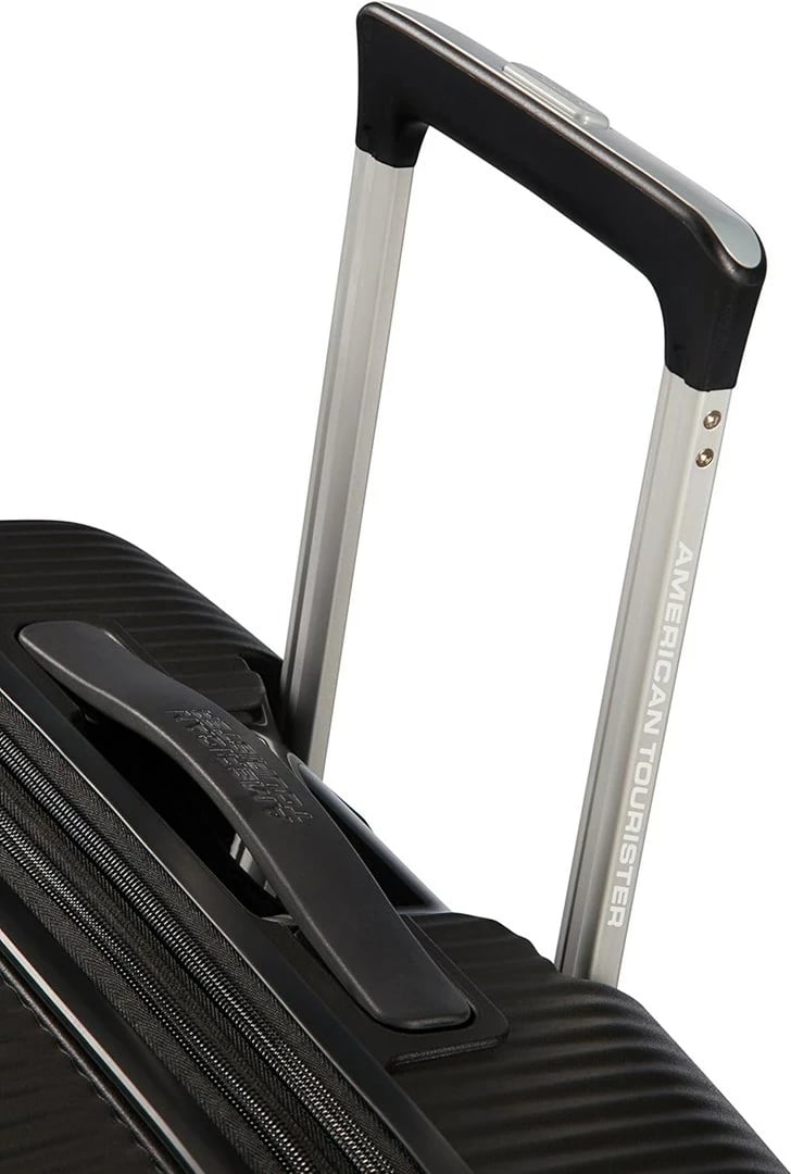 Valixhe American Tourister Soundbox EXP, e vogël, e zezë