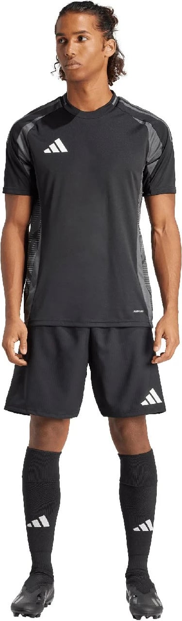 Shorce për meshkuj adidas, të zeza