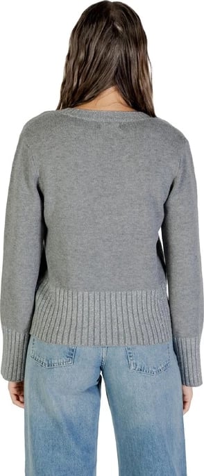 Xhemper femra Jacqueline De Yong, gri