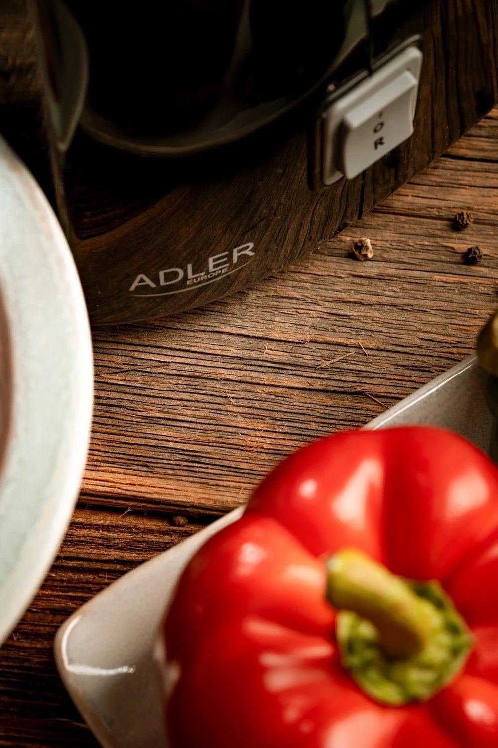 Makinë mishi Adler AD 4811, 1400W, e zezë