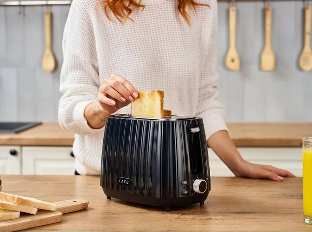 Toaster Lafe LAFTST47464, 7 nivele pjekje, funksion shkrirje/ngrohje, i zi