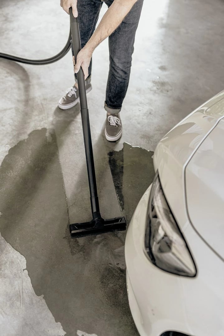 Fshesë me korrent Kärcher WD, 1000W, e zezë/verdhë