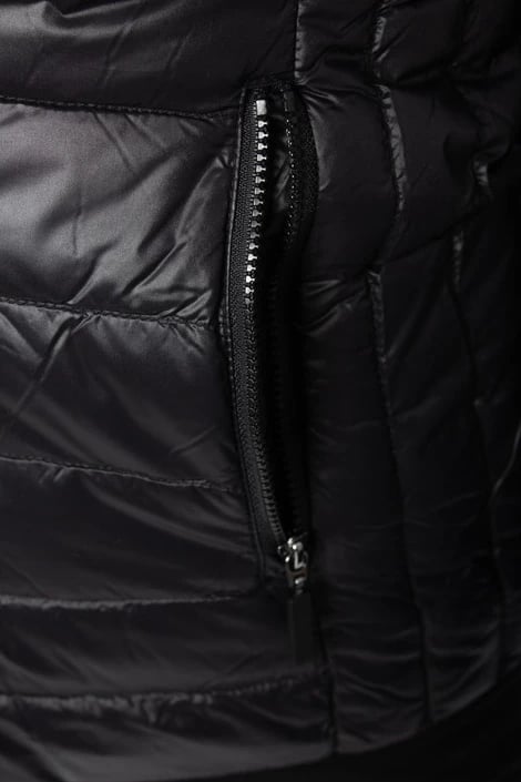 Jakne për femra Armani Exchange, e zezë
