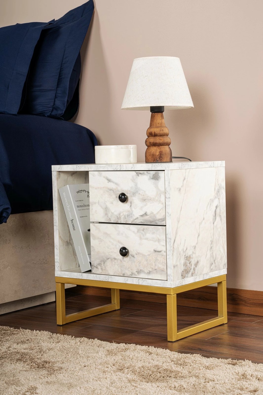 Komodinë Nordure, ngjyrë Freesia Marble, ari