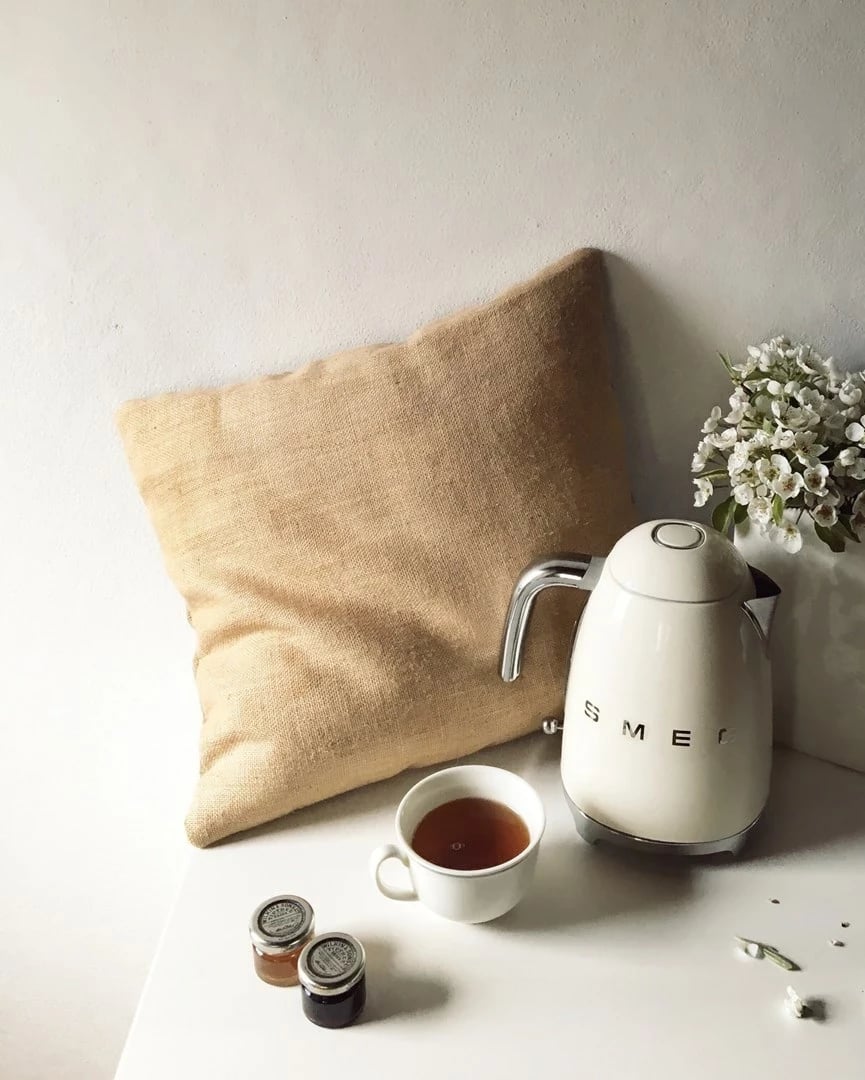 Çajnik SMEG 50's Style KLF03CREU, Krem
