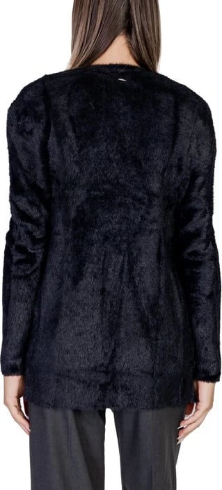 Xhemper femra Morgan De Toi, i zi