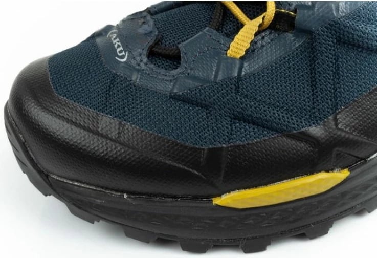 Atlete femra Aku, të kaltra