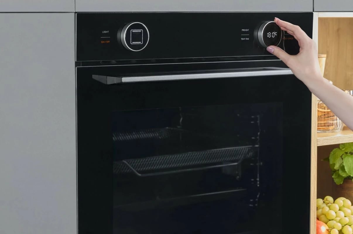 Furrë Amica ED6769BA+ S-TYPE, 72L, katalizë/avull, AirFry, e zezë